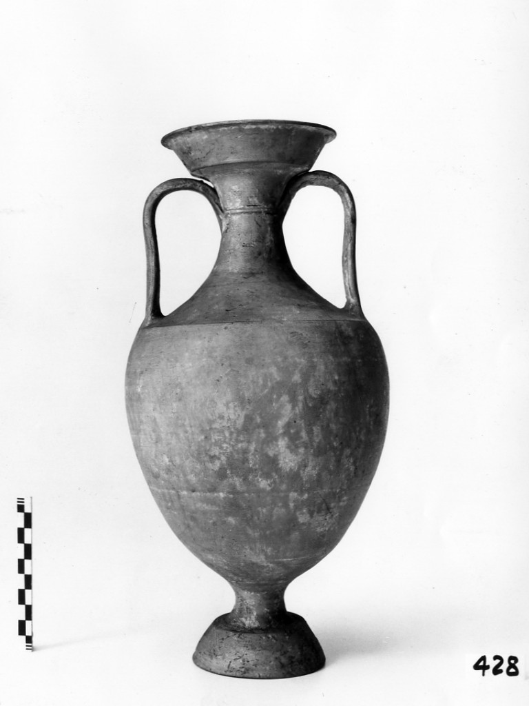 anfora - produzione apula (sec IV a.C)