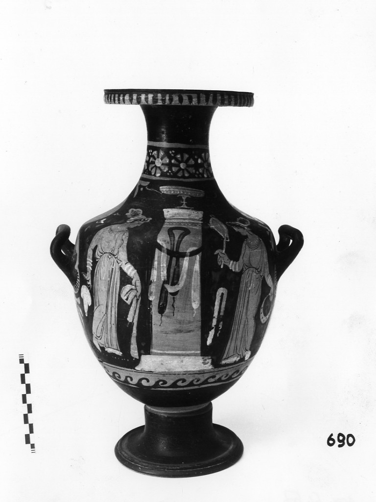 hydria - produzione apula, Pittore di Tarporley (sec IV a.C)