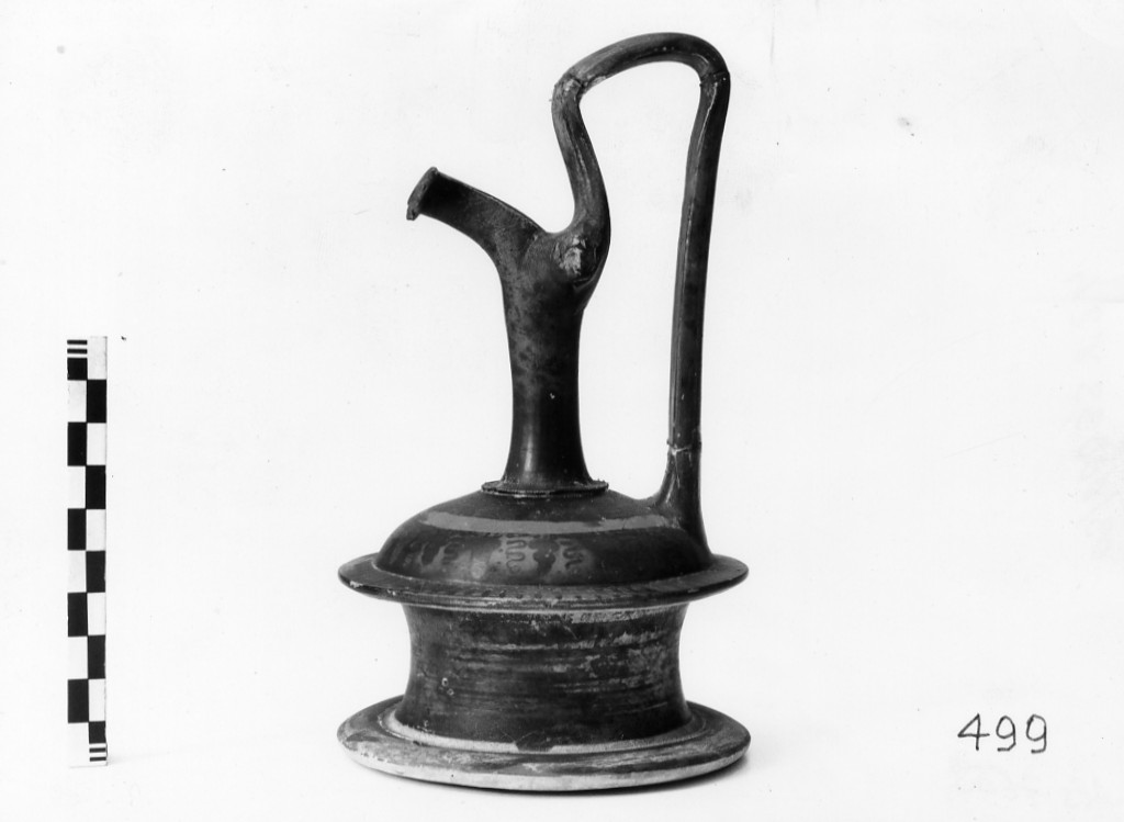 epichysis - produzione apula, fabbrica di Gnathia (sec. IV a.C)