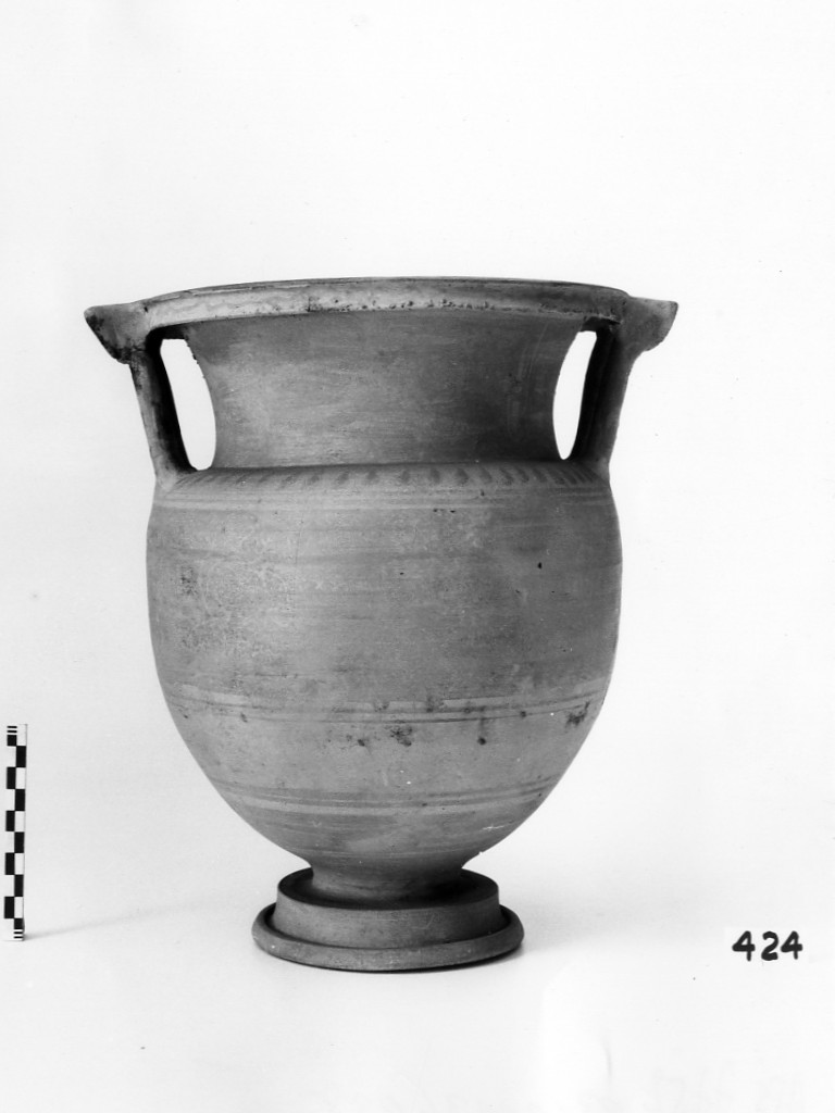 cratere a colonnette - produzione locale apula,centro-meridionale (secc. IV a.C.-III a.C)