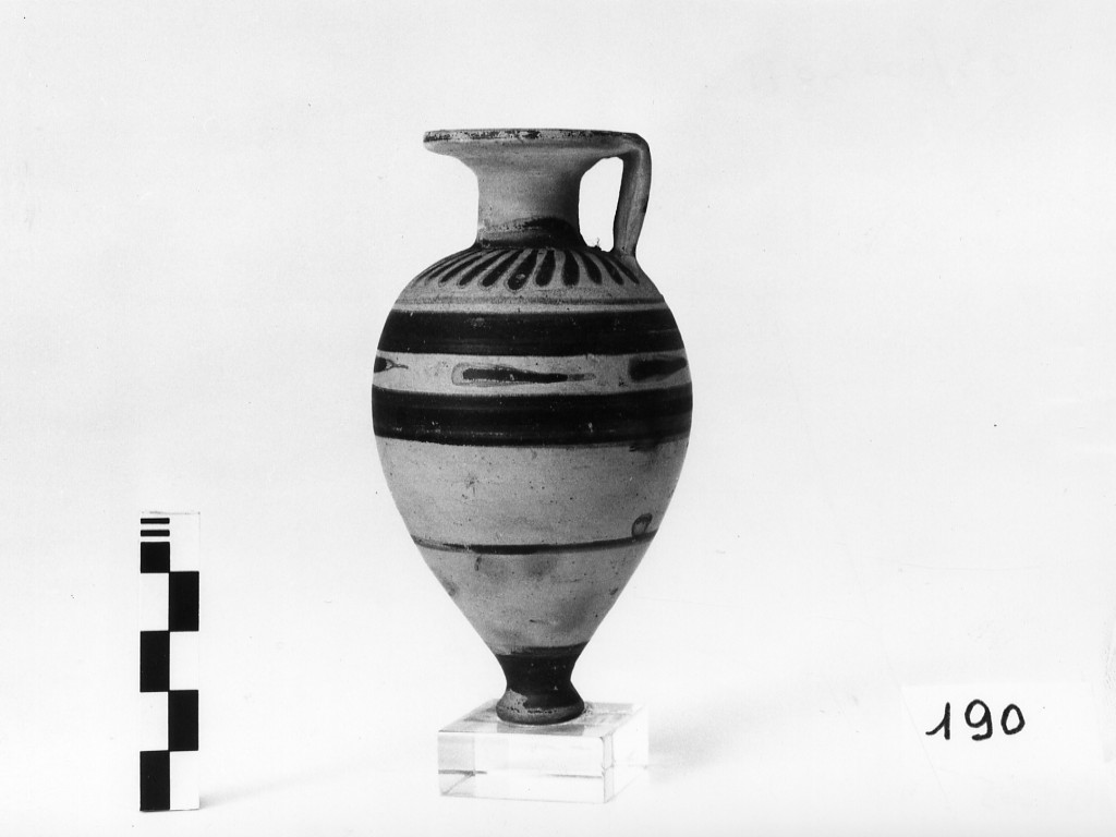 aryballos - produzione italo-corinzia (ultimo quarto sec. VII a.C)