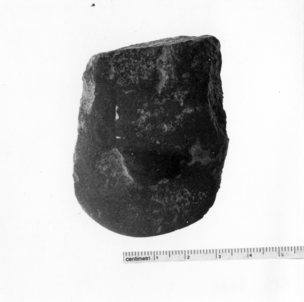 ascia/ frammento - cultura terramaricola (media età del bronzo)