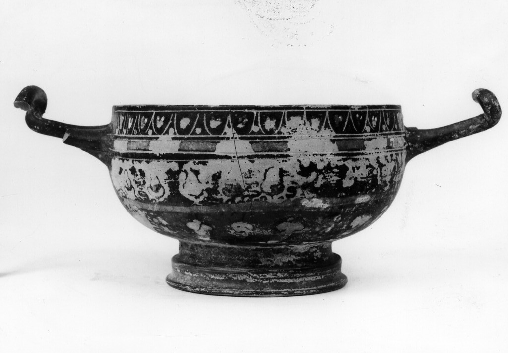 skyphos (sec. IV a.C)