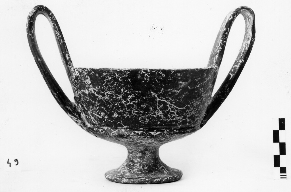 kantharos - produzione etrusca orientalizzante (fine/ inizio secc. VII a.C.-VI a.C)
