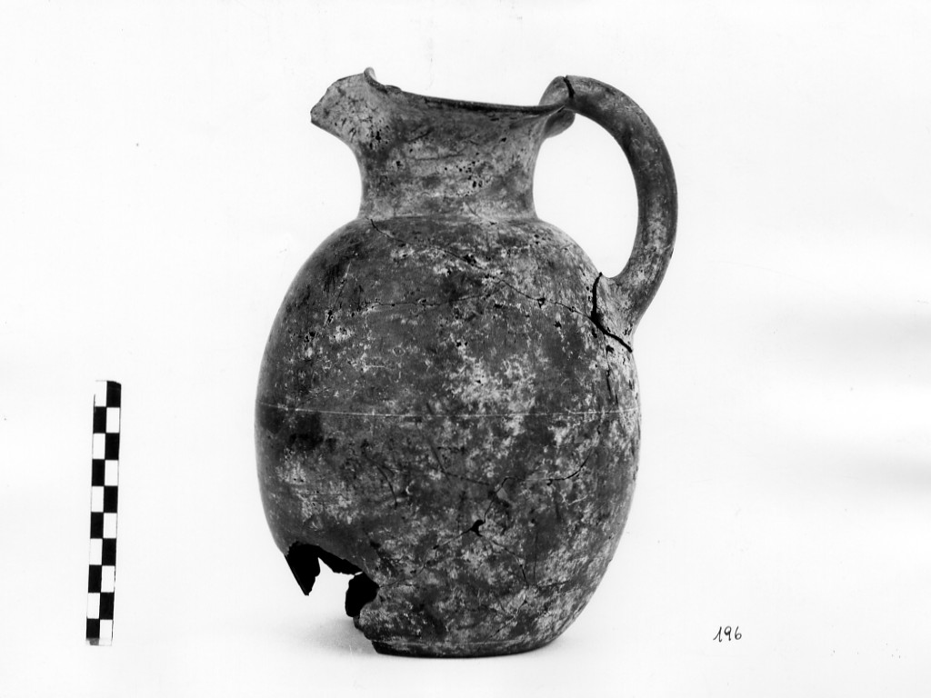 oinochoe (seconda metà sec. VI a.C)