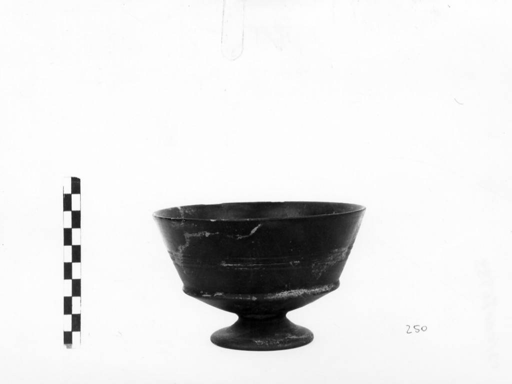 calice (inizio sec. VI a.C)