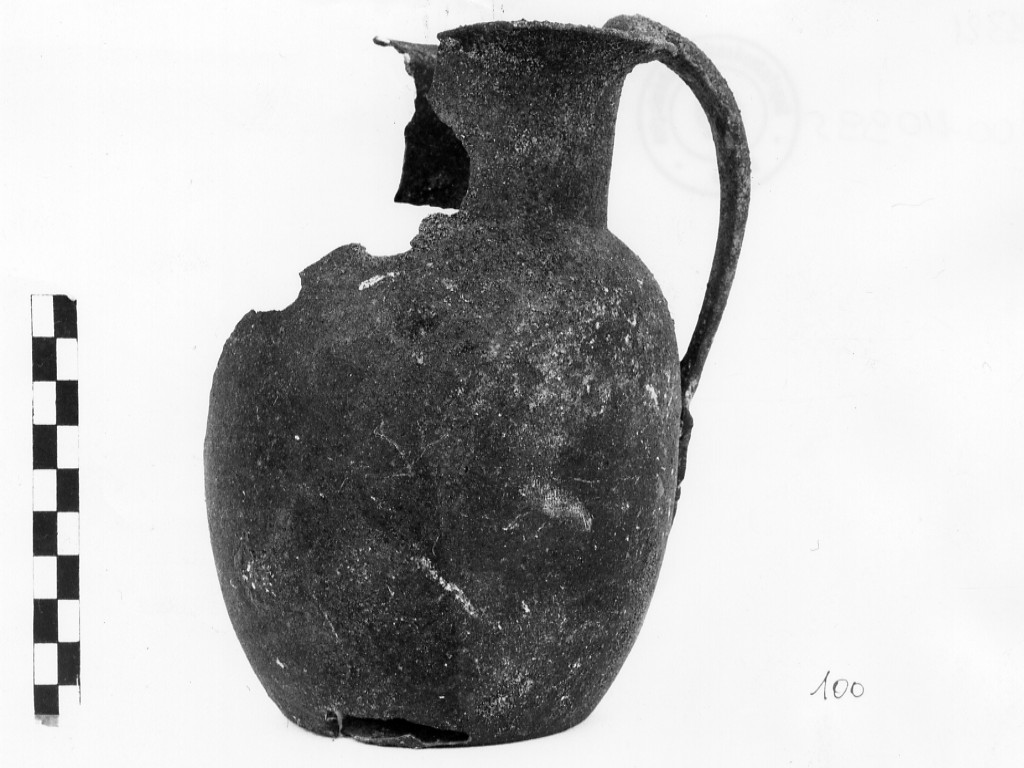 oinochoe a bocca trilobata (sec. VI a.C)