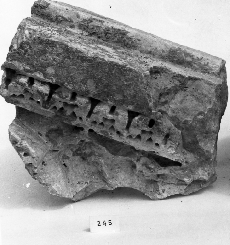 architrave/ frammento (età severiana)