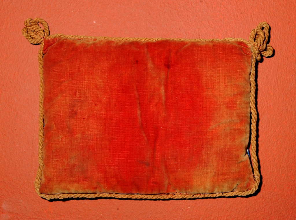 cuscino, opera isolata - manifattura italiana (XIX)