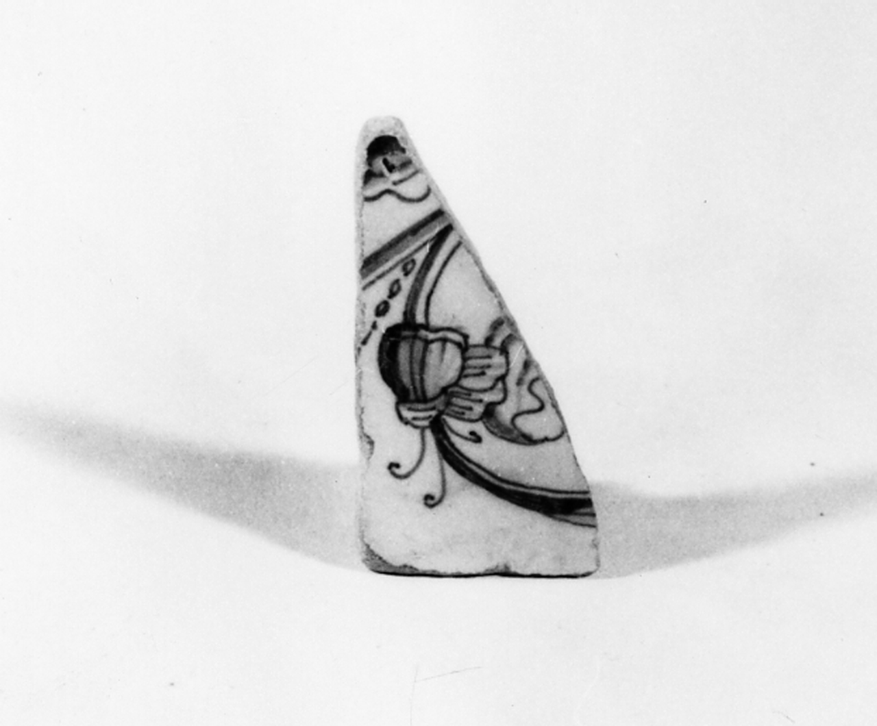 Motivi decorativi vegetali (piastrella) - manifattura olandese (?) (prima metà XVII)