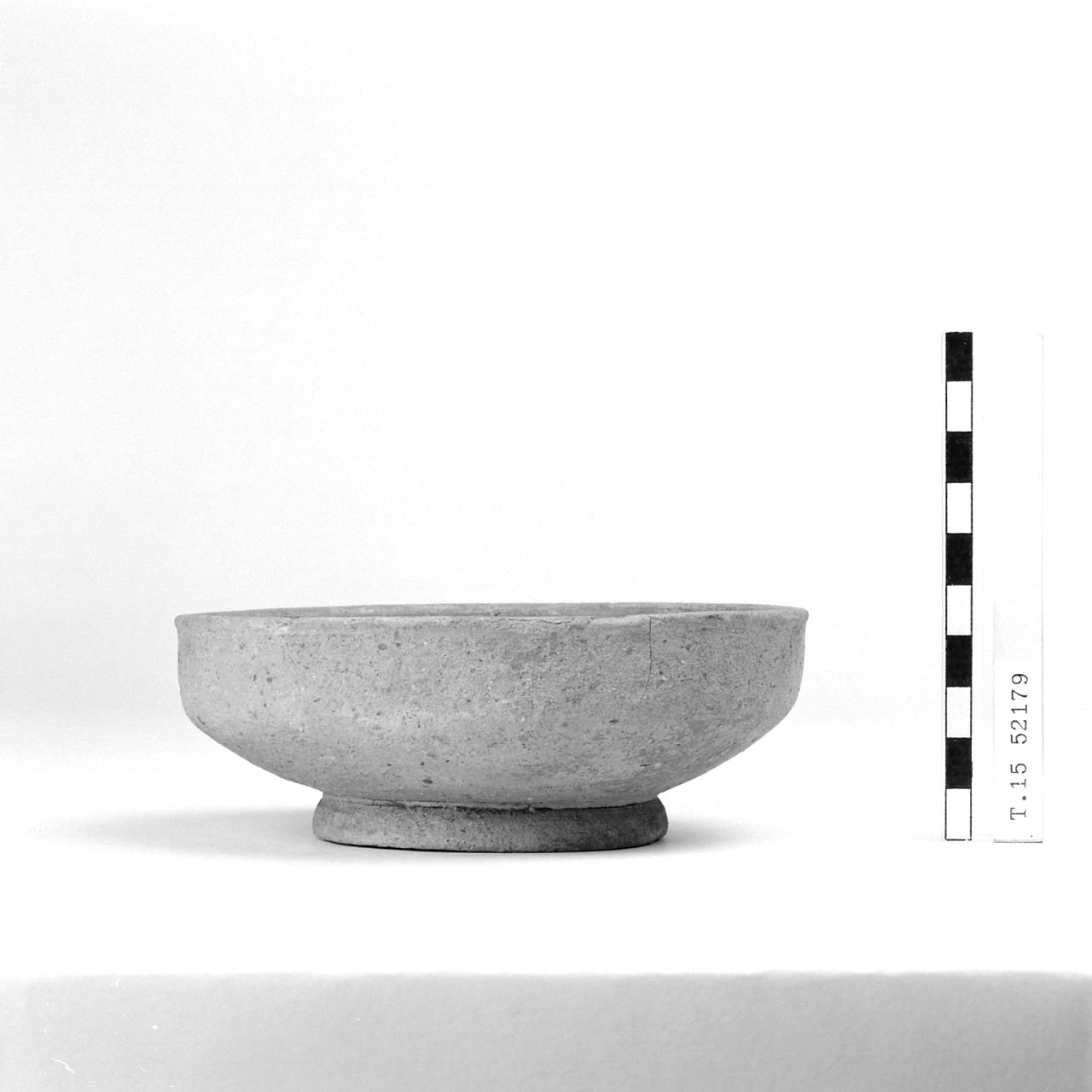 Ciotola - Cultura di Golasecca III A 1 (prima metà Sec. V a.C)