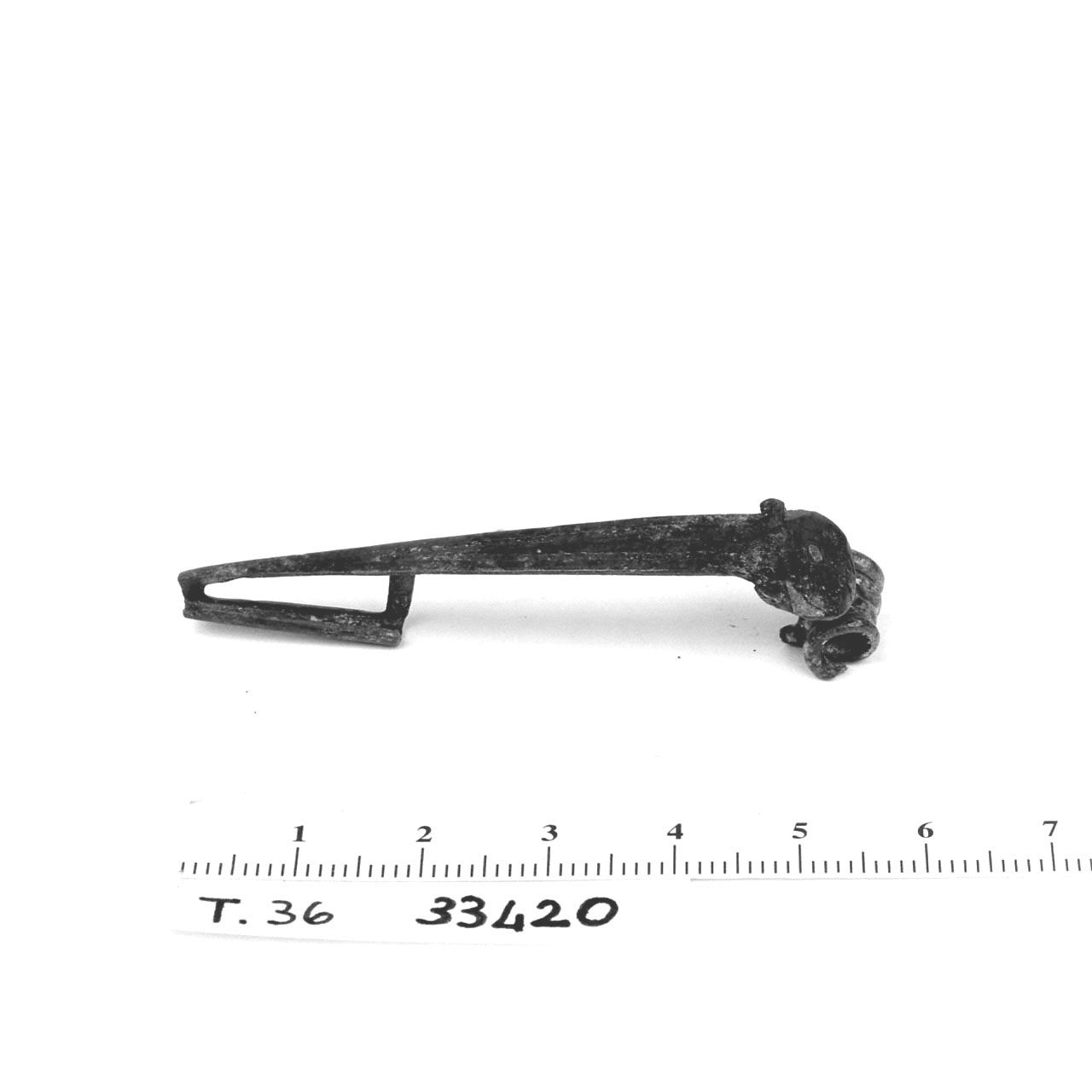 Fibula, Feugère, tipo 7 - Cultura di La Tène D2 b (metà Sec. I a.C)