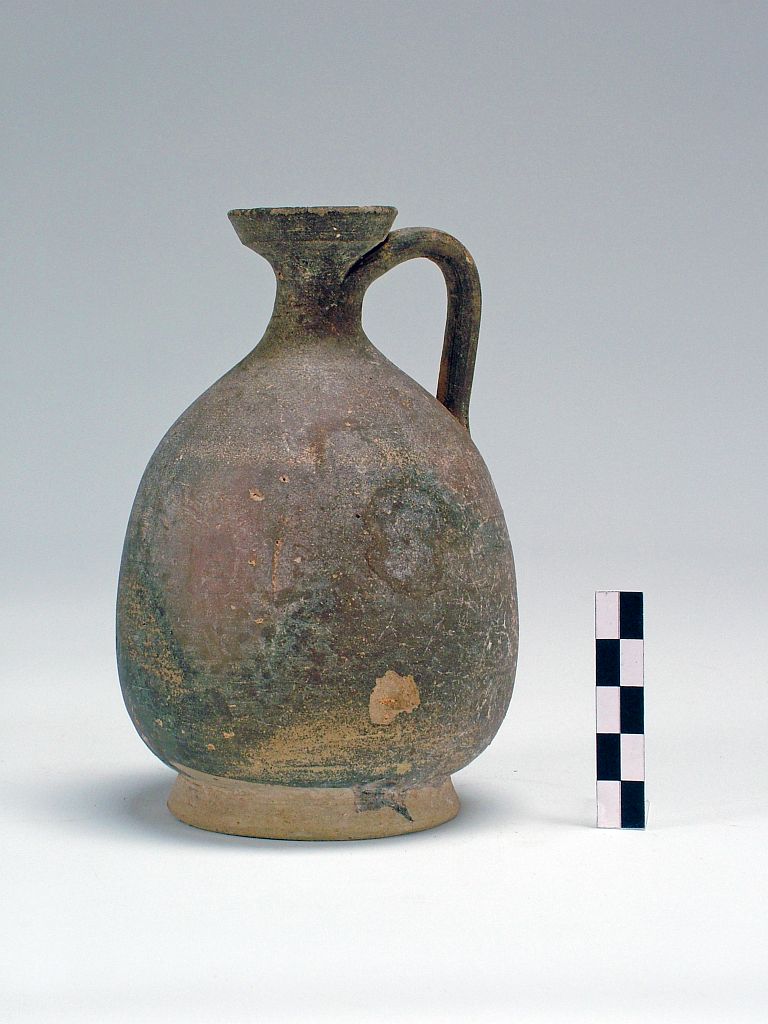 lekythos - produzione italiota (secc. IV/ III a.C)