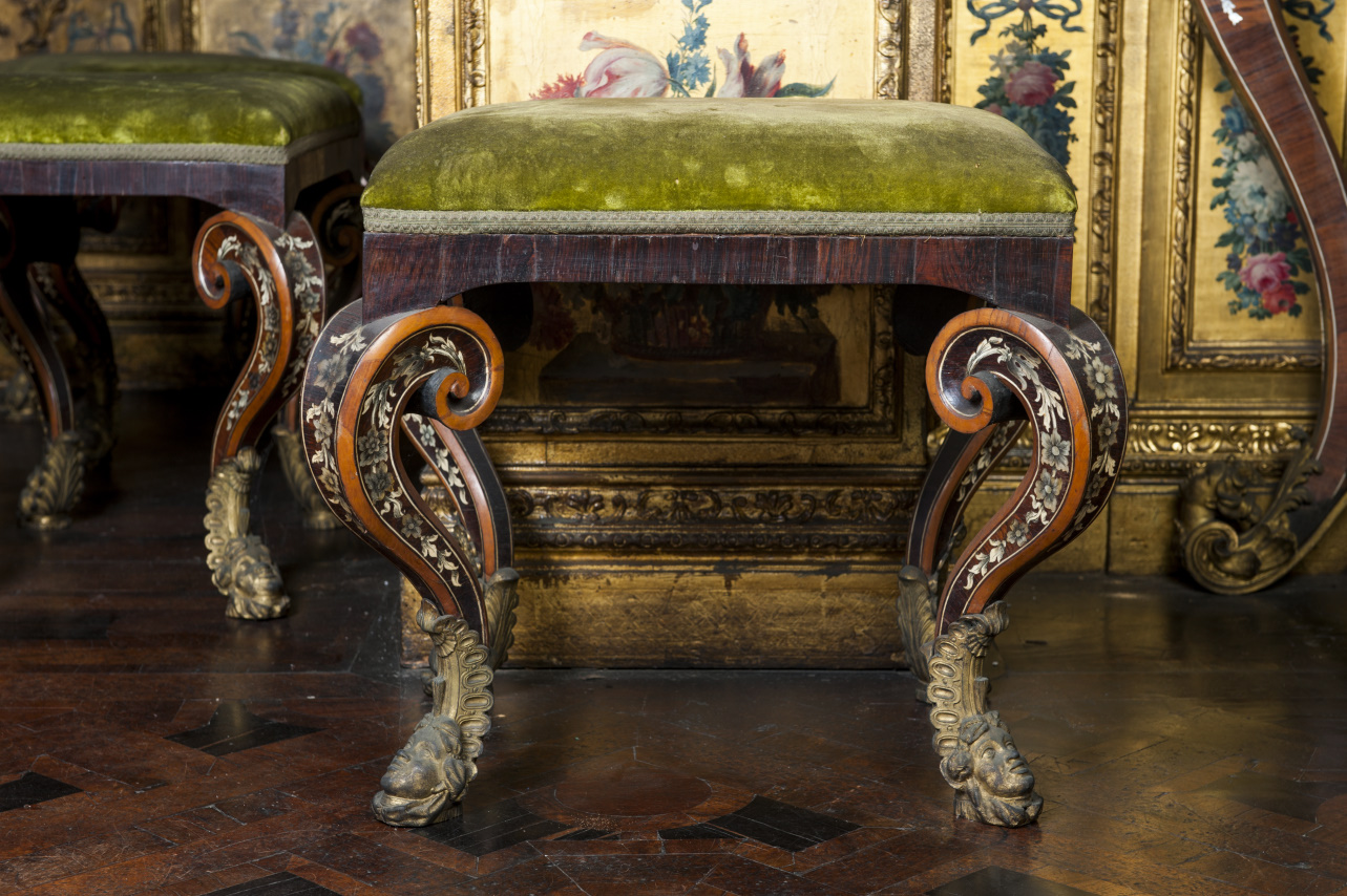 sgabello, serie di Piffetti Pietro (attribuito) - ambito piemontese (secondo quarto XVIII)