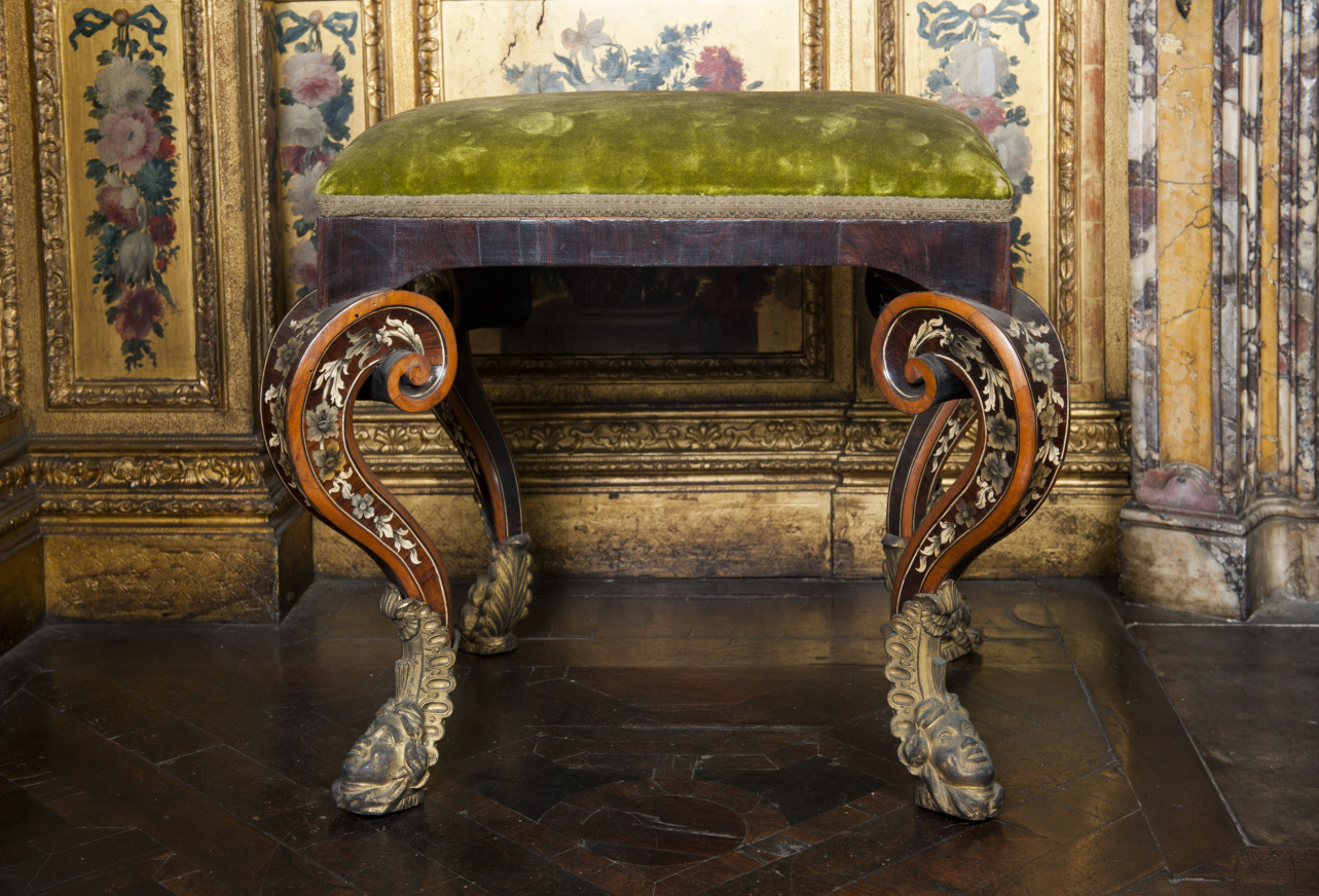 sgabello, serie di Piffetti Pietro (attribuito) - ambito piemontese (secondo quarto XVIII)