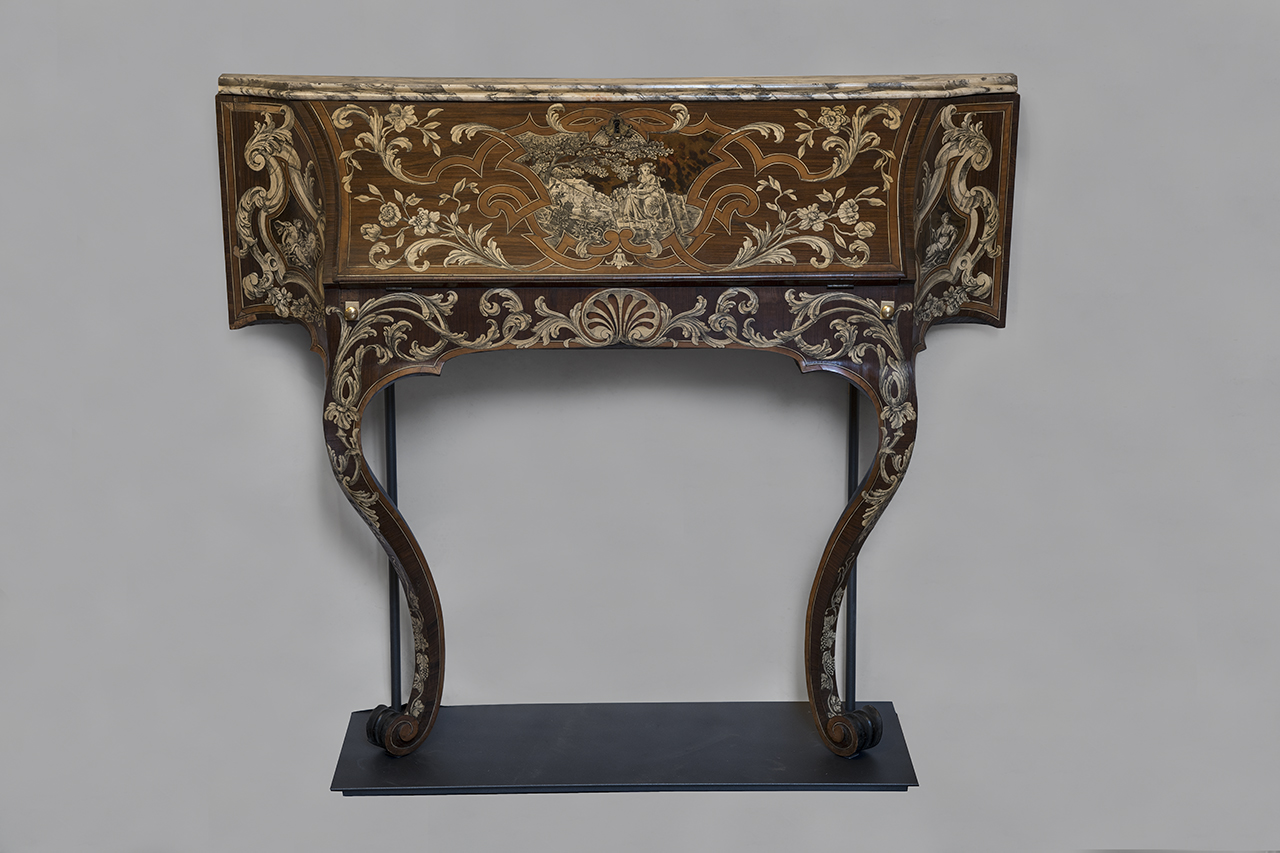 scrivania, opera isolata di Piffetti Pietro (attribuito) - ambito piemontese (secondo quarto XVIII)