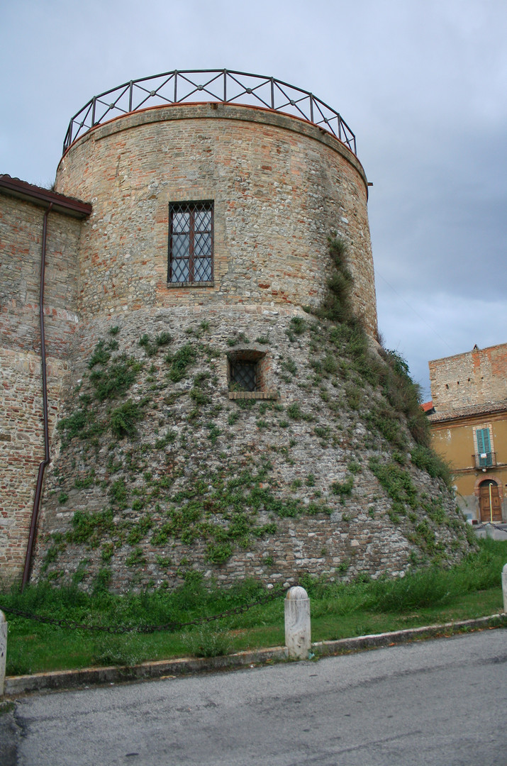 Torrione "il Bianco" (torre, difensiva) - Giulianova (TE) 