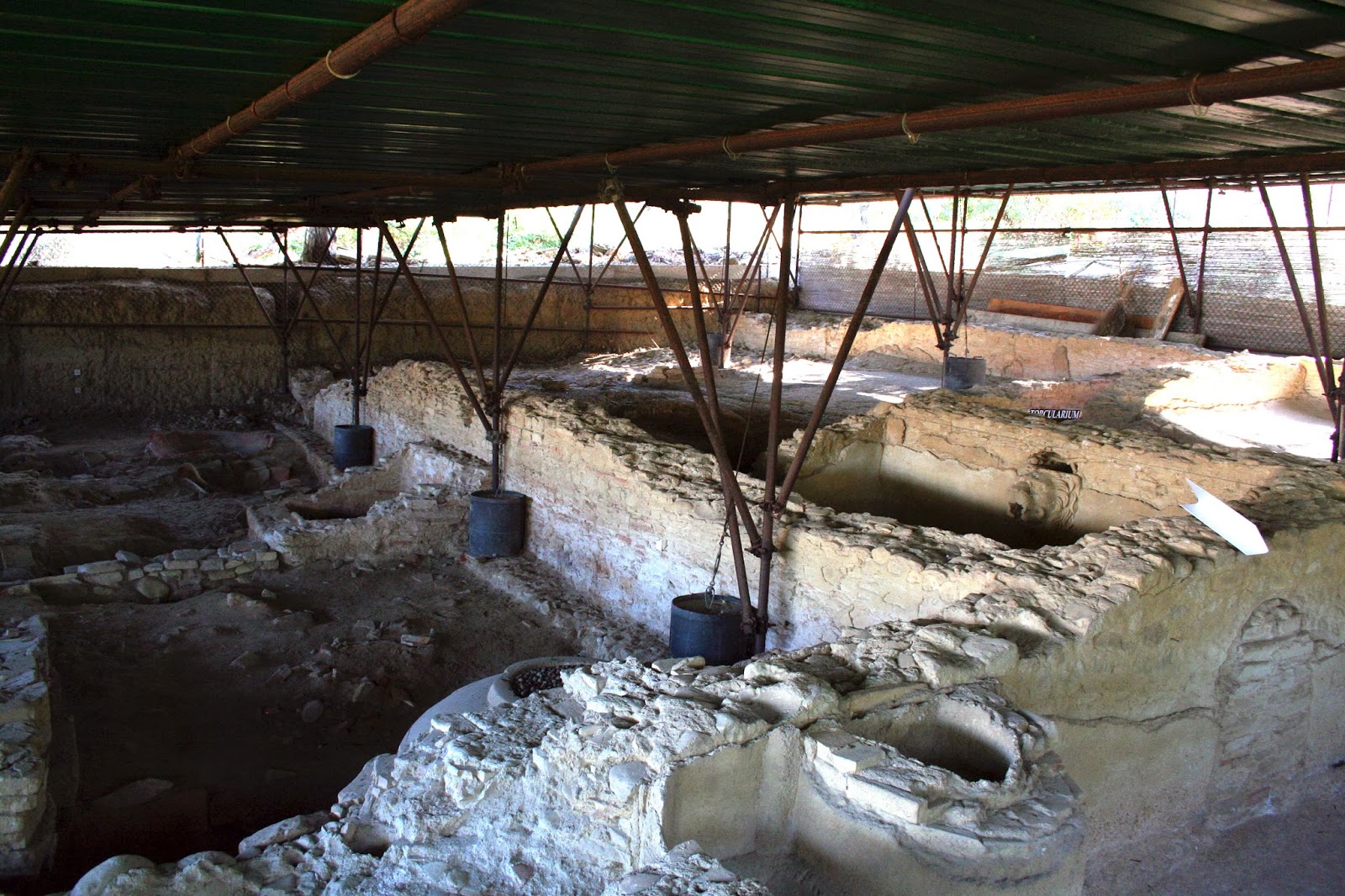 villa, struttura abitativa - Tortoreto (TE)  (Età romana)