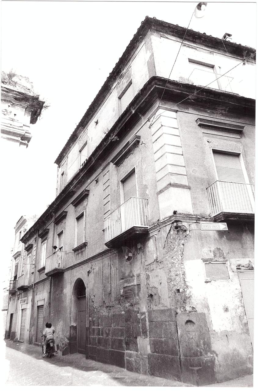 palazzo, nobiliare - Aversa (CE) 