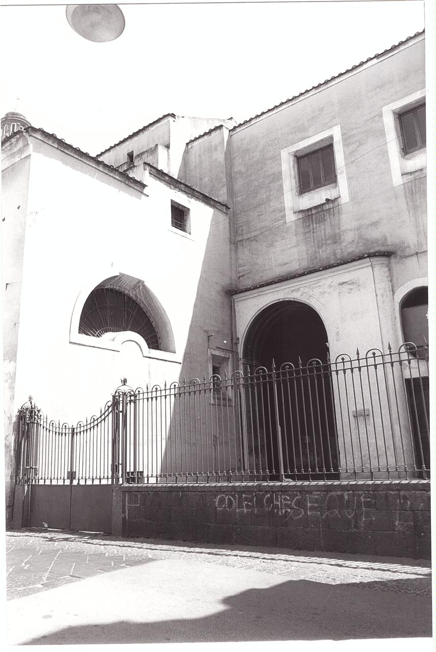 Chiesa e Monastero di S. Francesco D'Assisi (chiesa e convento, complesso conventuale) - Aversa (CE) 