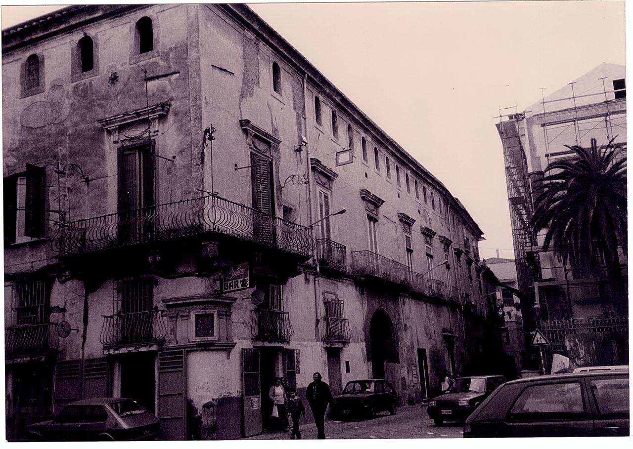 palazzo, residenziale - Aversa (CE) 