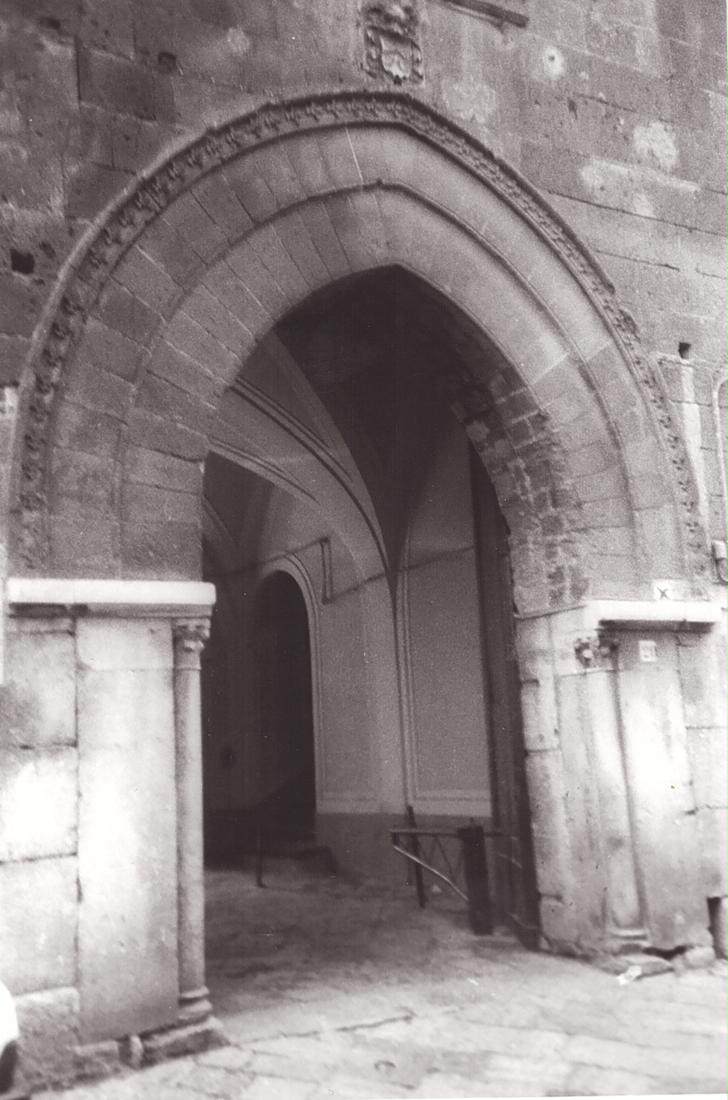 palazzo Fieramosca (palazzo, privato) - Capua (CE)  (XIV, inizio)