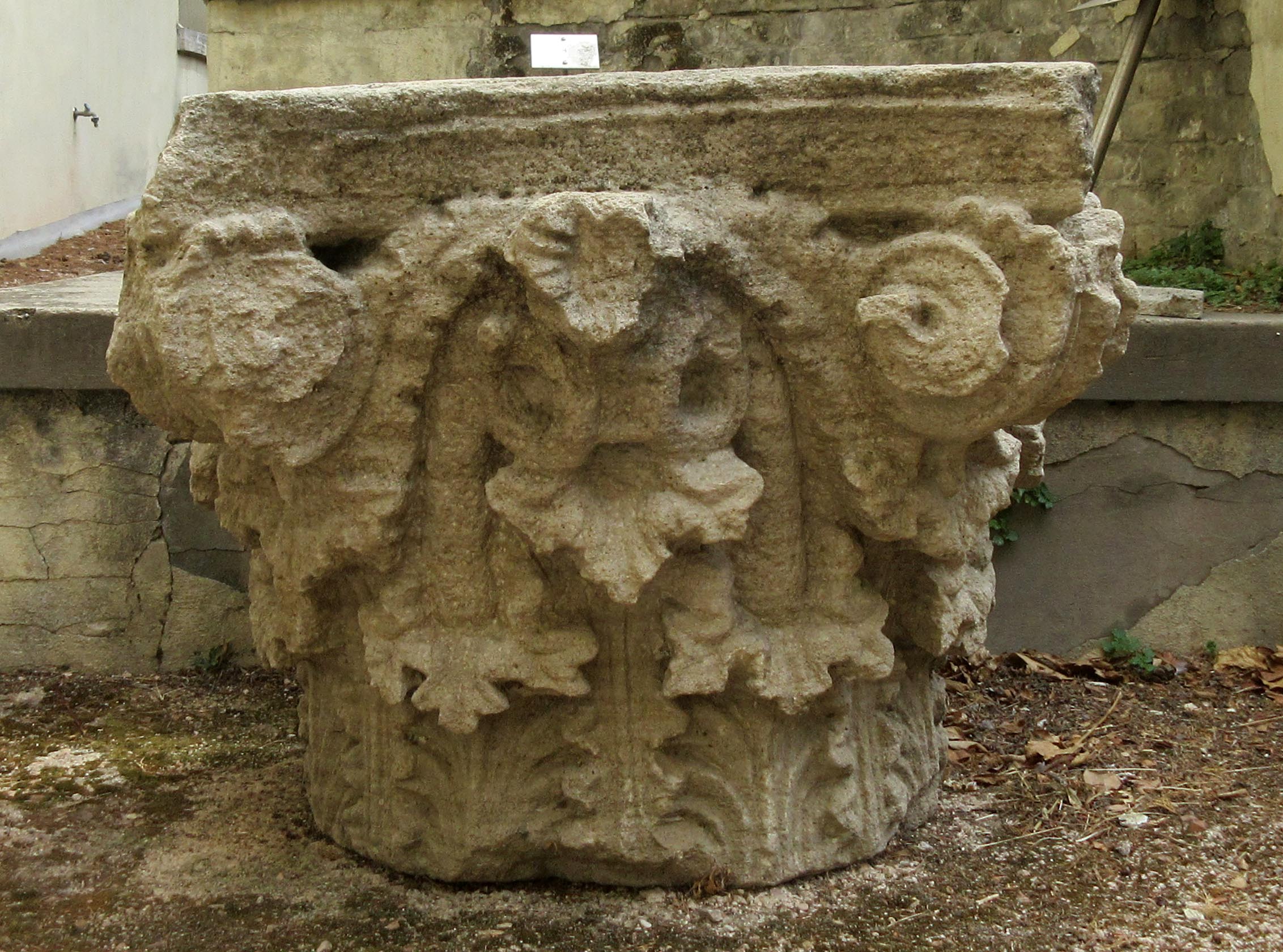 capitello (prima metà I a.C)