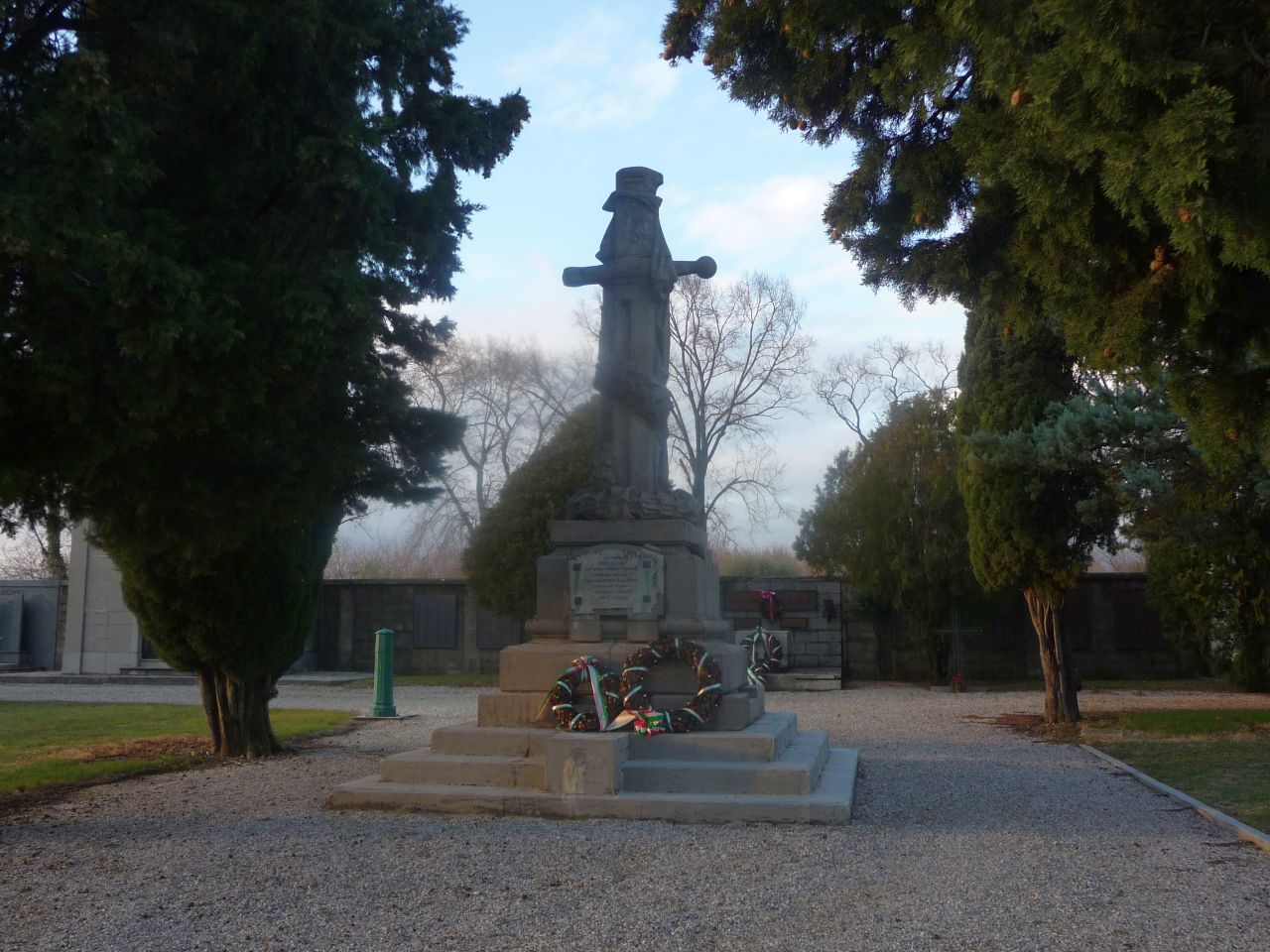 baionetta (monumento ai caduti - a basamento, opera isolata) - manifattura friulana (prima metà XX)