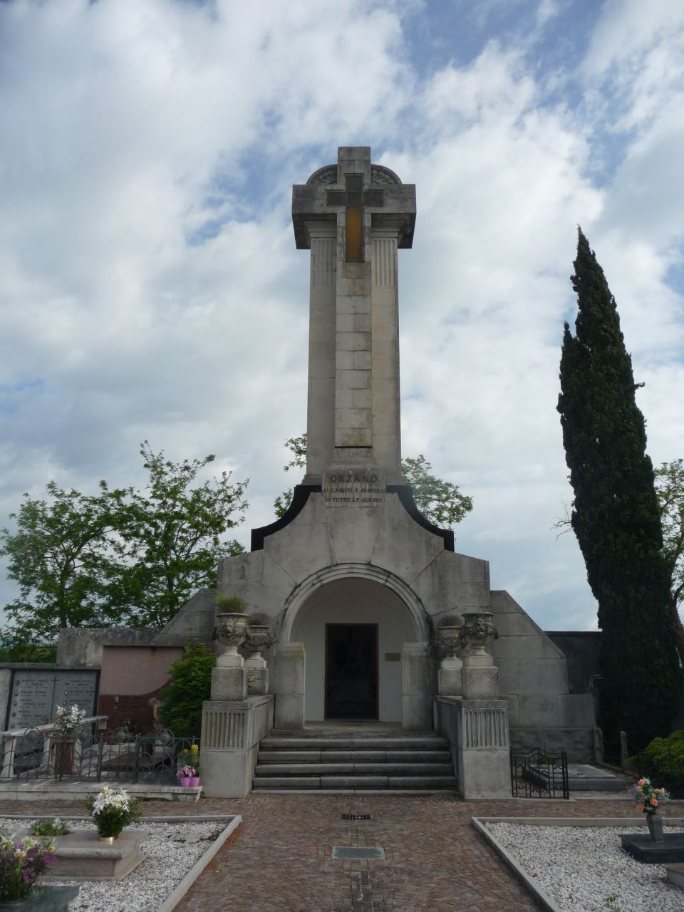 Cappella commemorativa ai caduti della prima guerra mondiale (cappella, cimiteriale, commemorativa) - Remanzacco (UD) 