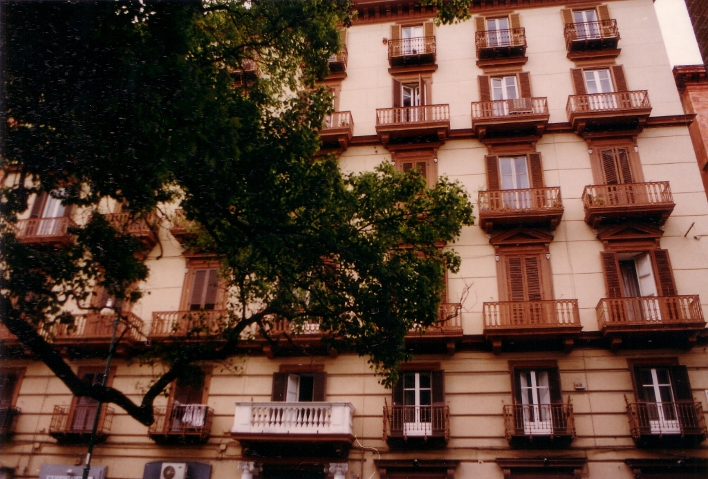 palazzo, residenziale - Napoli (NA) 