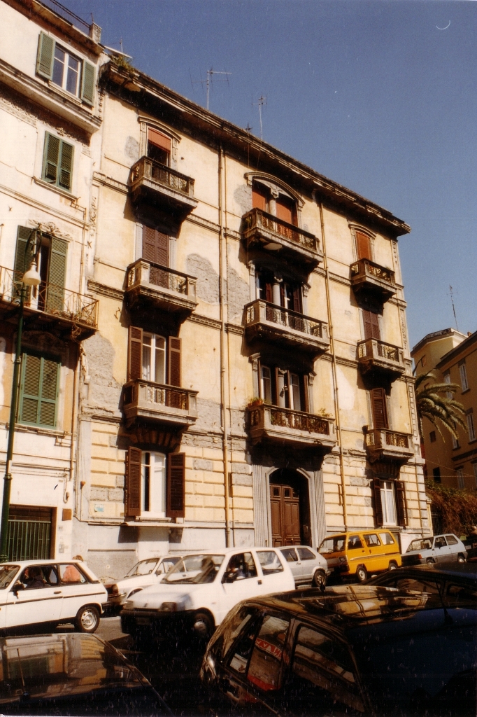 palazzo, residenziale - Napoli (NA) 