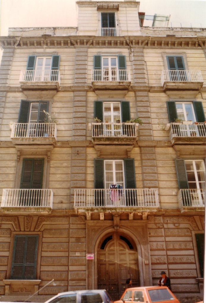 palazzo, residenziale - Napoli (NA) 