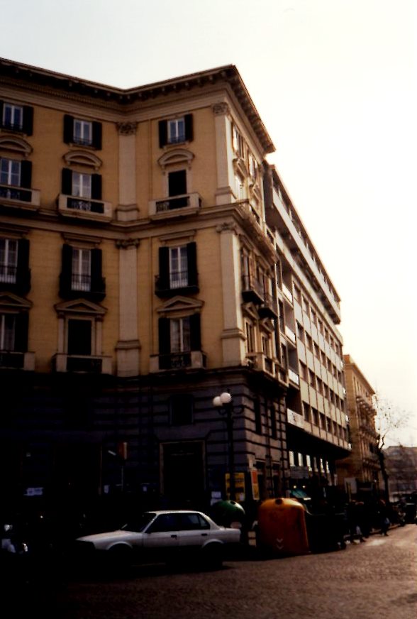edificio per abitazione (abitazione) - Napoli (NA)  (1889; 1885)