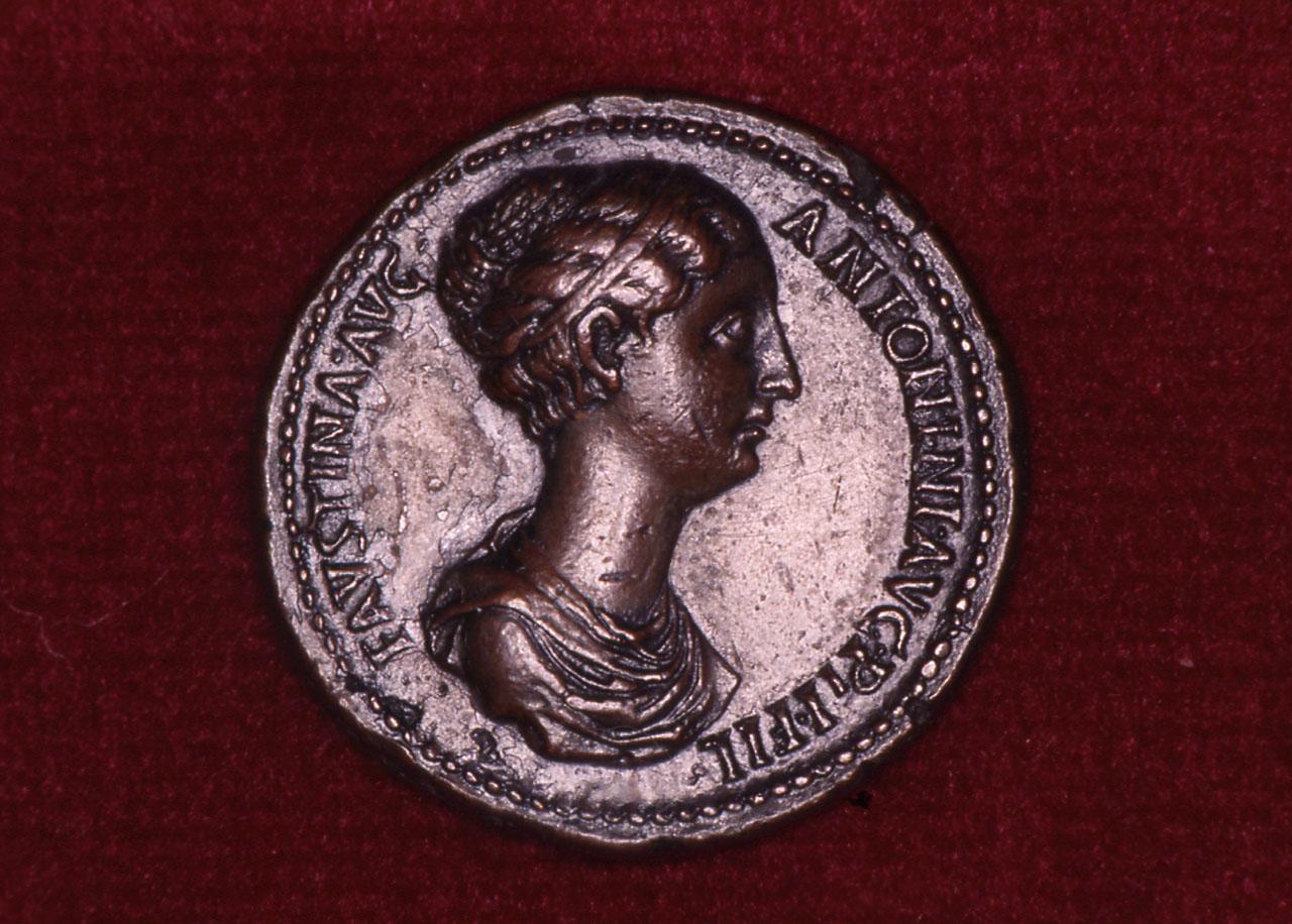 ritratto di Faustina minore (medaglia) di Giovanni da Cavino detto il Padovano (scuola) (sec. XVI)