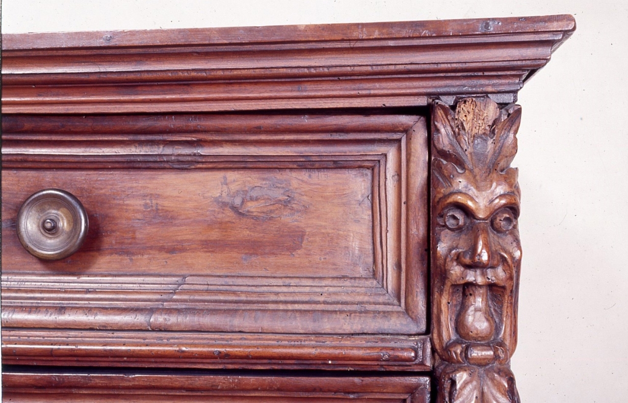 cassettone - manifattura toscana (metà sec. XVII)