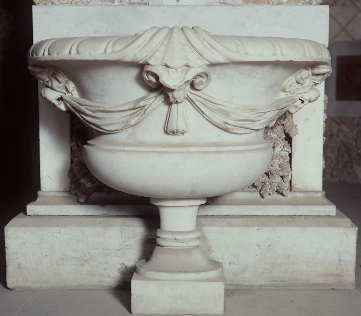 piedistallo di statua - bottega fiorentina (sec. XVII, sec. XX)