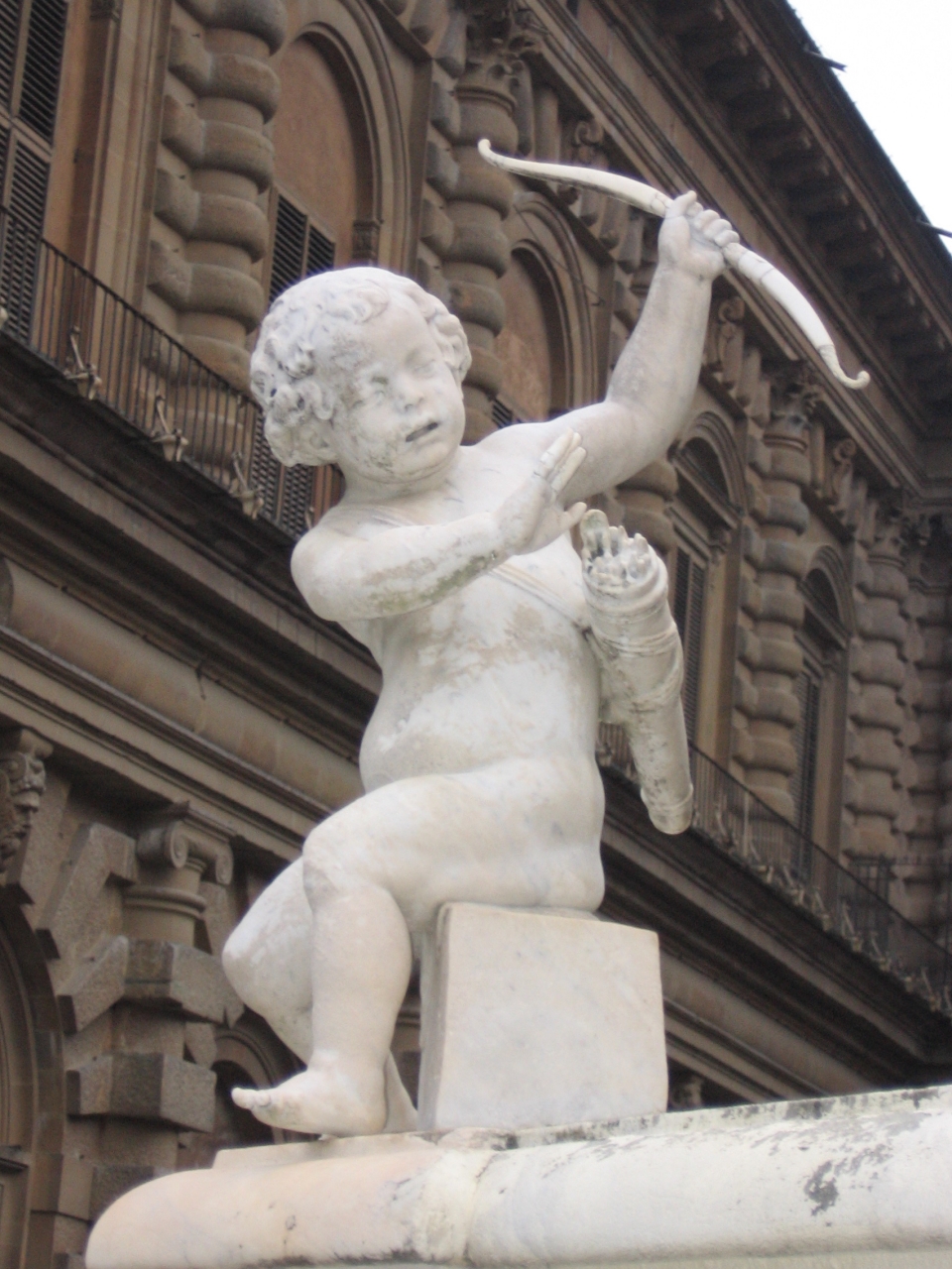 putto (scultura) di Farina Fabrizio (sec. XVII)
