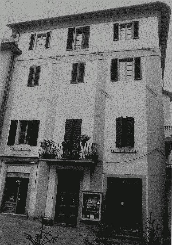 Casa in Piazza Angelio 16, (p. 676) (convento) - Barga (LU)  (XV)