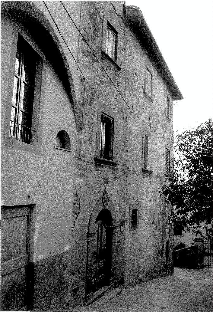 Casa in Vicolo del forno 3, (p.552) (palazzo, privato) - Barga (LU)  (XI - XIV)