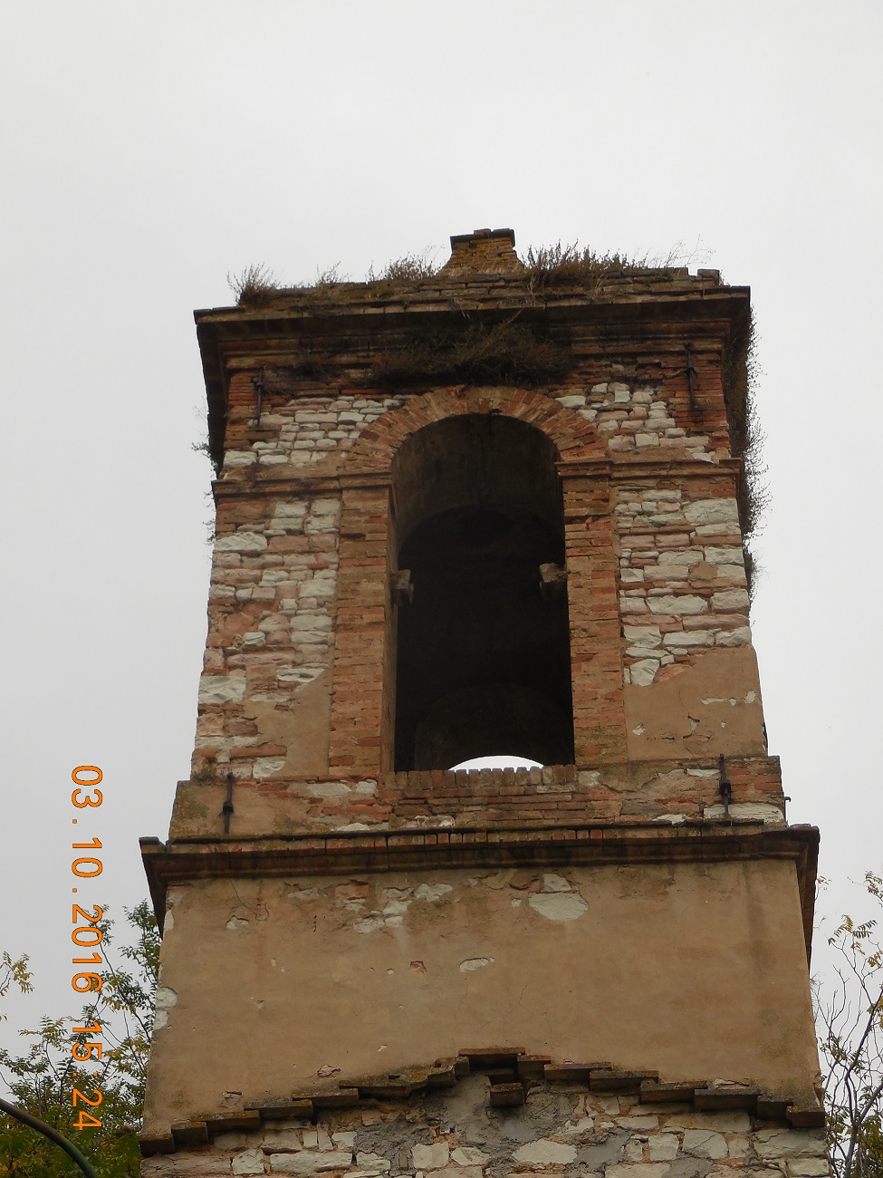 Torre campanaria isolata (campanile, medievale) - Apiro (MC)  (XIII) <br>Condizioni d'uso: <a class='link-esterno' href='https://docs.italia.it/italia/icdp/icdp-pnd-circolazione-riuso-docs/it/v1.0-giugno-2022/testo-etichetta-BCS.html' target='_bcs'>Beni Culturali Standard (BCS)</a>