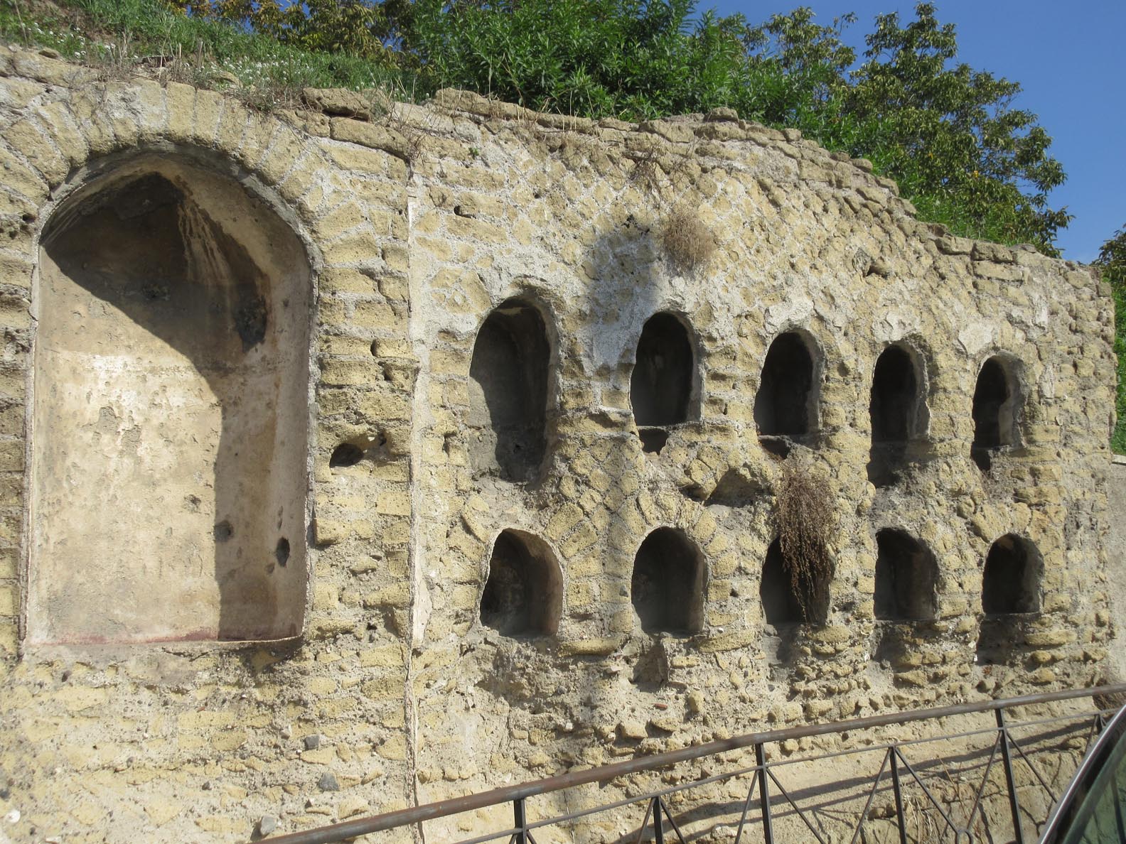 Colombario di via della Pigna (colombario, area ad uso funerario) - Napoli (NA)  (prima metà I)