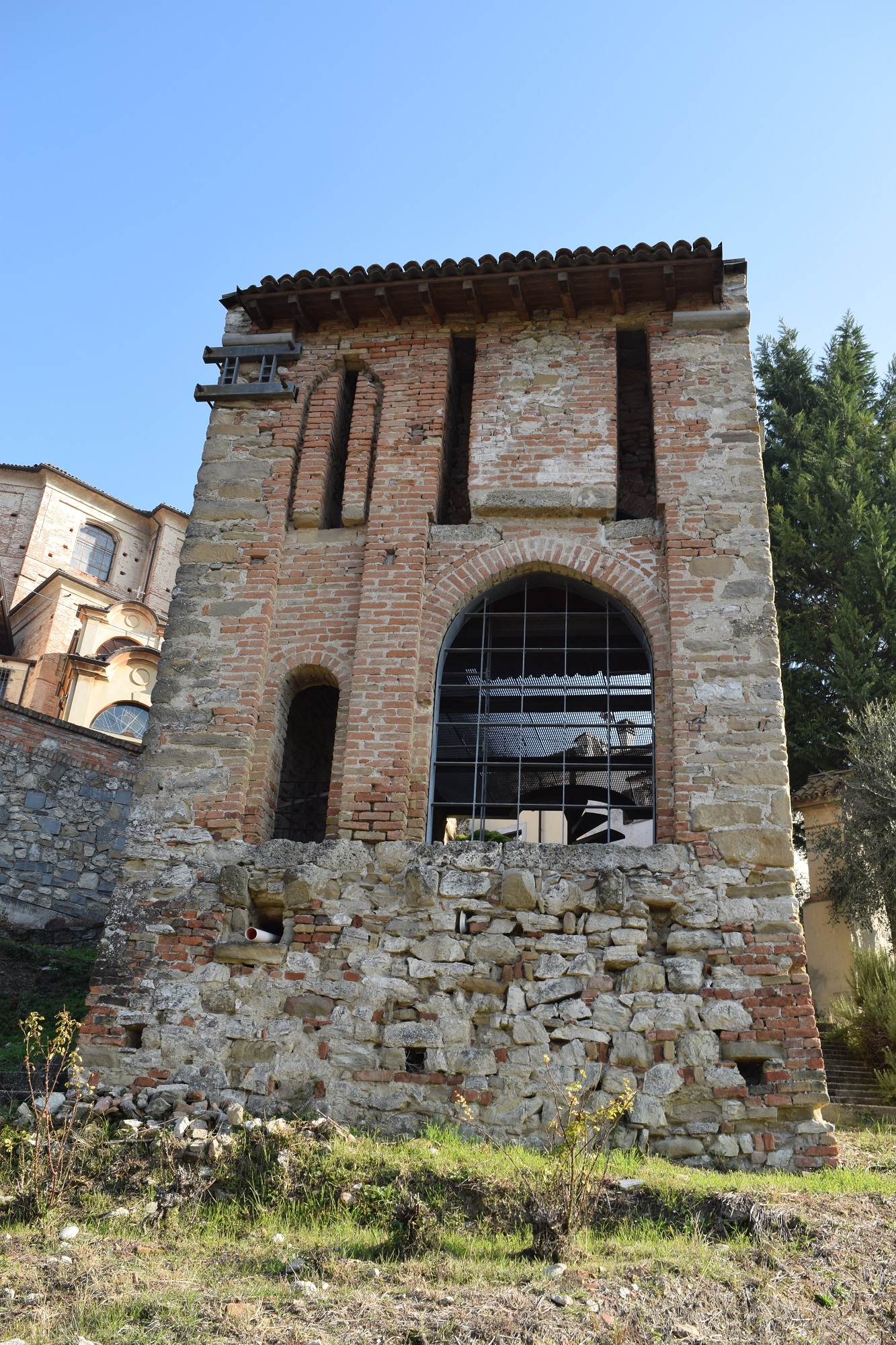Torre dei Saraceni (torre e ruderi di castello, feudale) - Torricella Verzate (PV) 