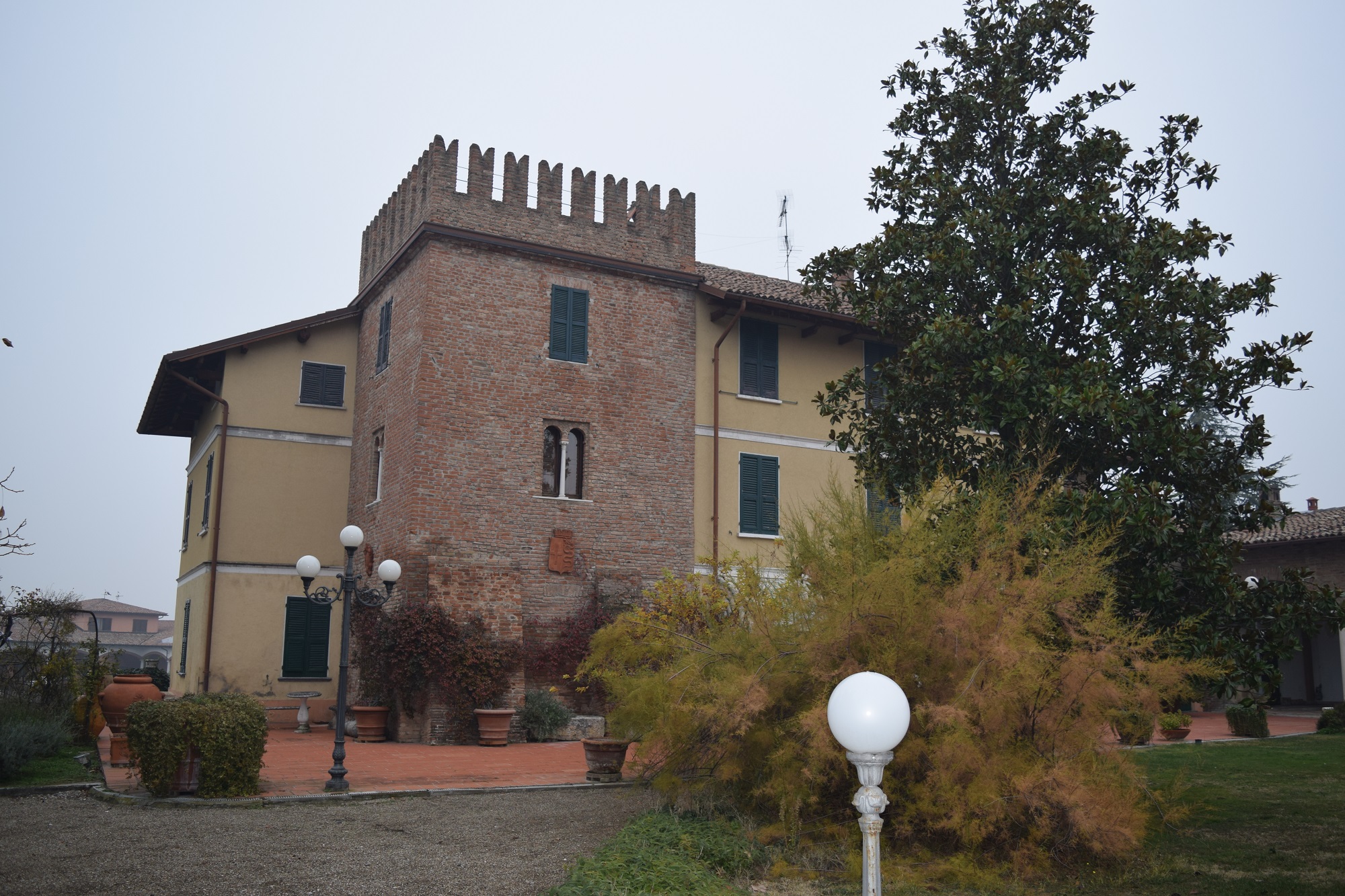 Torre nella cascina di S. Giorgio (torre) - Santa Giuletta (PV) 