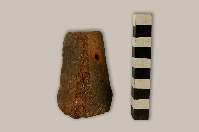 peso da telaio troncopiramidale - ambito daunio (età daunia)