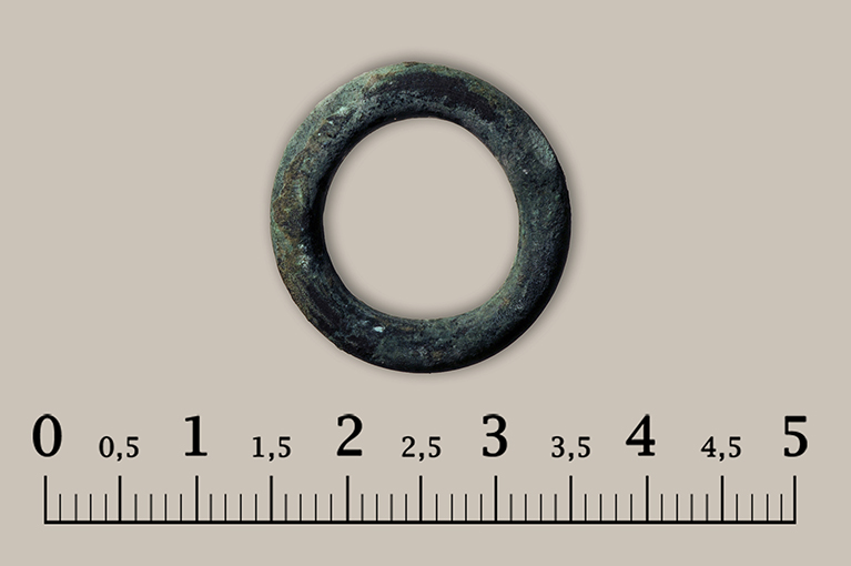 anello - ambito daunio (Età finale del bronzo/ Età del ferro)