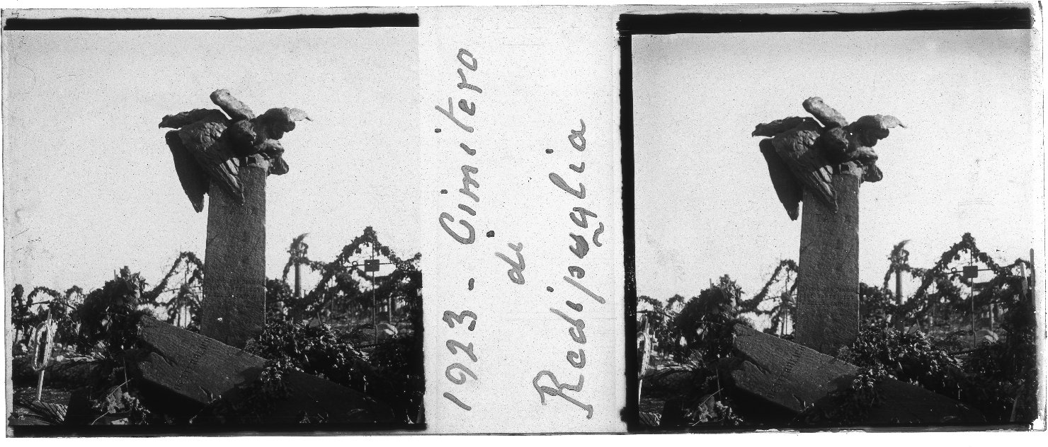 Monumento commemorativo ai caduti (positivo stereoscopico) di Anonimo (XX)