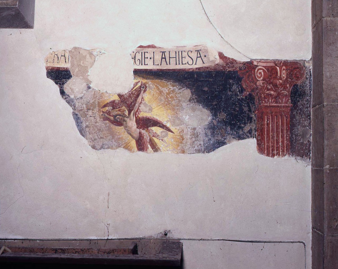 Cristo crocifisso in forma di serafino (dipinto murale, frammento) di Paolo Uccello (secondo quarto sec. XV)