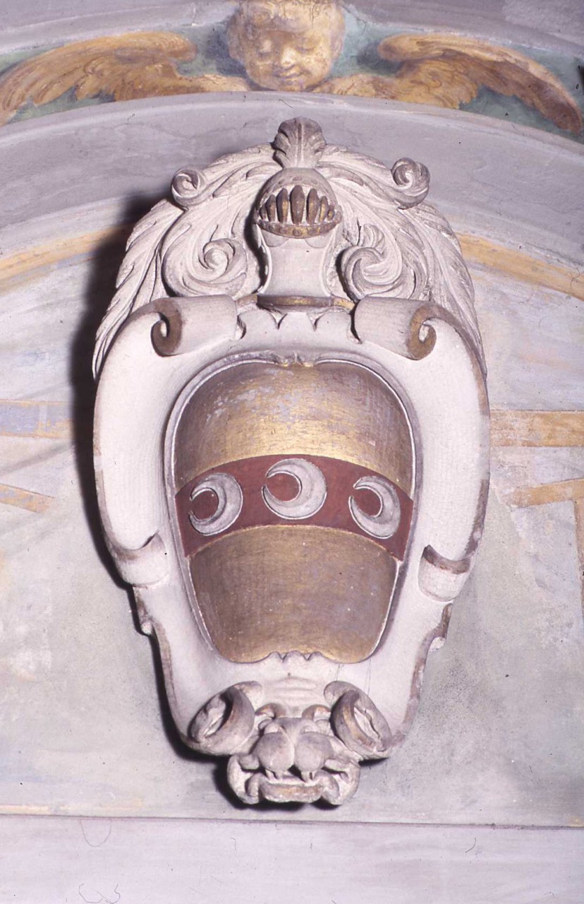 stemma gentilizio della famiglia Strozzi (rilievo) di Caccini Giovan Battista (bottega) (inizio sec. XVII)