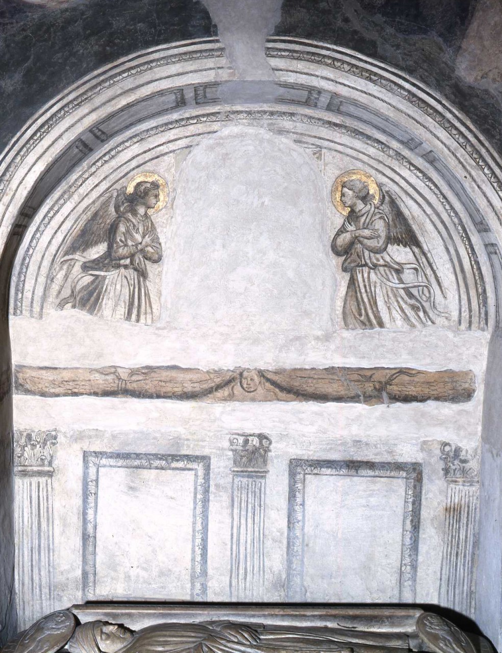 angeli adoranti (dipinto murale) di Giovanni dal Ponte (cerchia) (metà sec. XV)