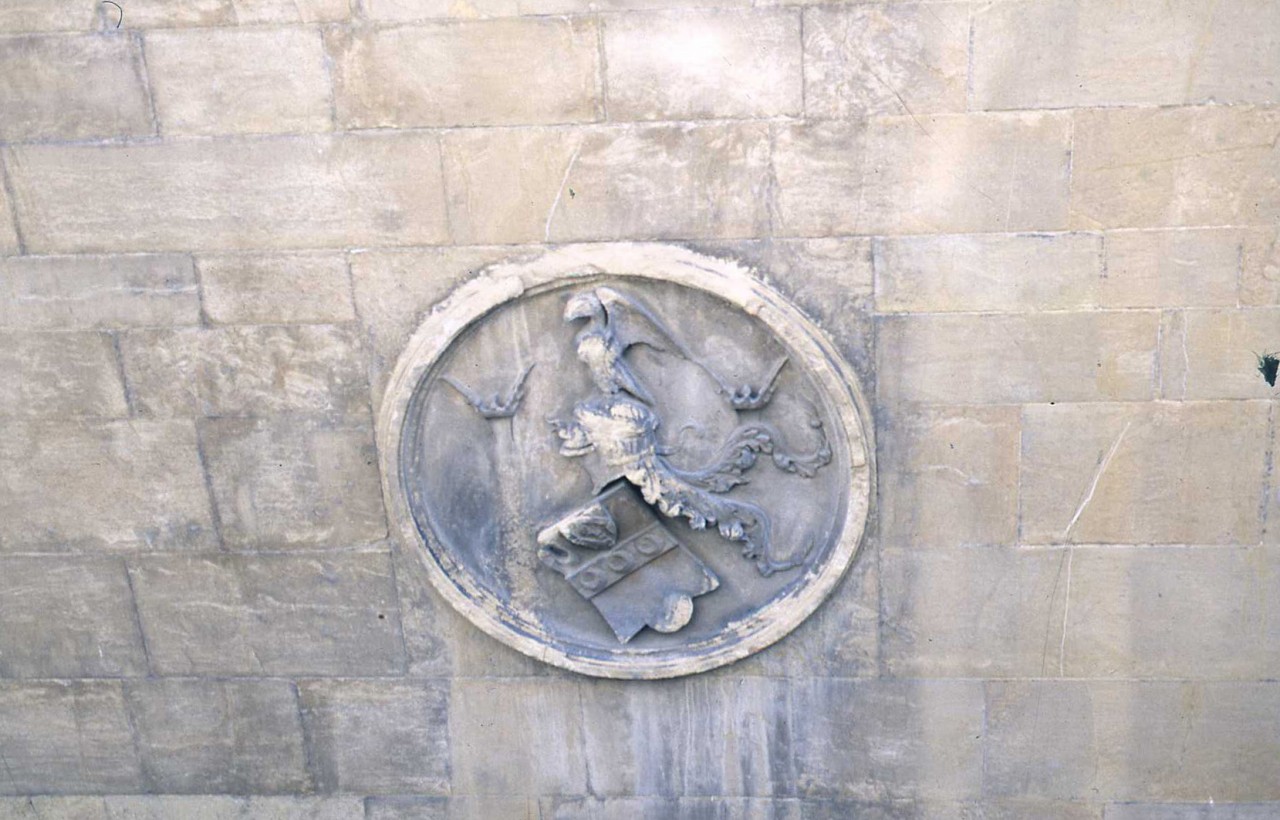 stemma di Palla Strozzi (rilievo) di Nanni di Donato, Ghiberti Lorenzo, Filippo di Giovanni, Lorenzo di Matteo (sec. XV)